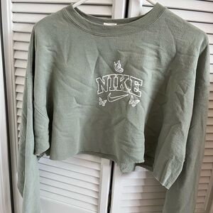 Butterfly Nike Green Cropped Sweatshirt